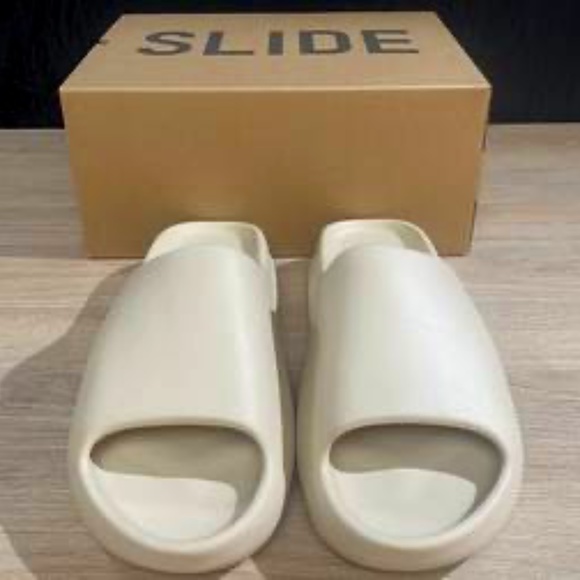 Yeezy Other - Yeezy Slide - Bone